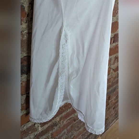 Vintage Fortune Medium White Double Side Slit Skirt Slip w/ Lace Trim - Picture 3 of 7
